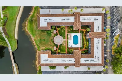 6100 Gulfport Boulevard S #402, Gulfport, FL 33707 - Photo 2