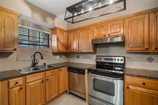 6100 Gulfport Blvd S, Gulfport, FL 33707 - Photo 10