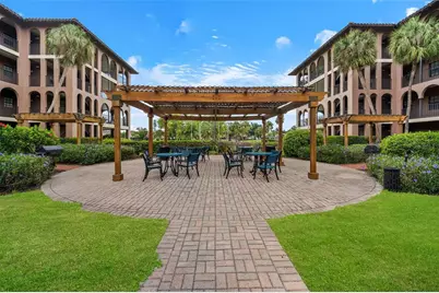 6100 Gulfport Boulevard S #402, Gulfport, FL 33707 - Photo 18