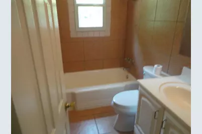 1334 NE 1st Avenue, Gainesville, FL 32641 - Photo 12