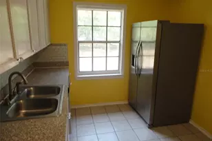 1334 NE 1st Ave, Gainesville, FL 32641 - Photo 8