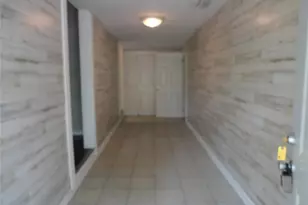 1334 NE 1st Ave, Gainesville, FL 32641 - Photo 2