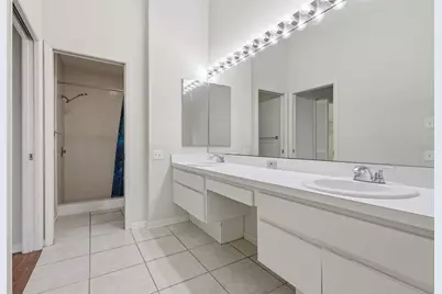 1736 NW 16th Place, Gainesville, FL 32605 - Photo 14