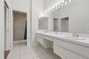 1736 NW 16th Pl, Gainesville, FL 32605 - Photo 14