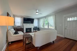 417 SW 10th St, Gainesville, FL 32601 - Photo 10