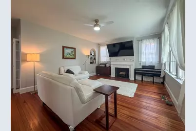 417 SW 10th Street, Gainesville, FL 32601 - Photo 2