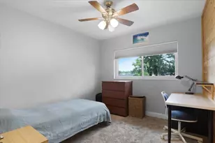 1032 NE 19th Pl, Gainesville, FL 32609 - Photo 16