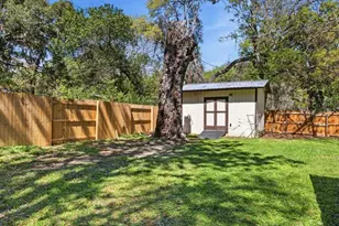 220 SE 71st St, Gainesville, FL 32641 - Photo 2