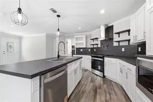 672 SW Newark Dr, Fort White, FL 32038 - Photo 10