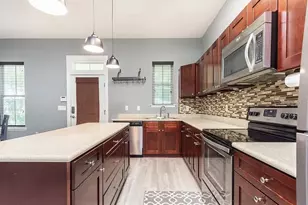 321 NW 7th Terrace, Gainesville, FL 32601 - Photo 8