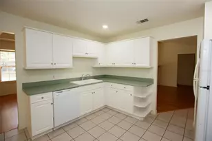 2340 NW 16th Ave, Gainesville, FL 32605 - Photo 14