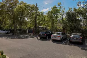 20 SW 6th St, Gainesville, FL 32601 - Photo 4