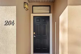20 SW 6th St, Gainesville, FL 32601 - Photo 6