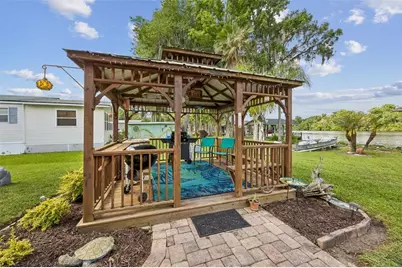 329 Paradise Circle, Satsuma, FL 32189 - Photo 34