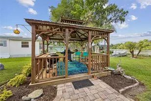 329 Paradise Cir, Satsuma, FL 32189 - Photo 34