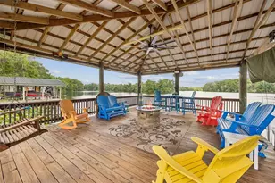 329 Paradise Cir, Satsuma, FL 32189 - Photo 2