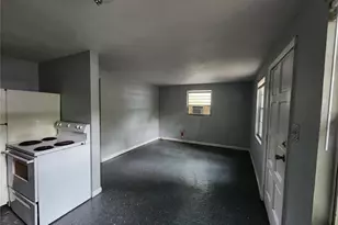 1958 NW 4th St, Gainesville, FL 32609 - Photo 2