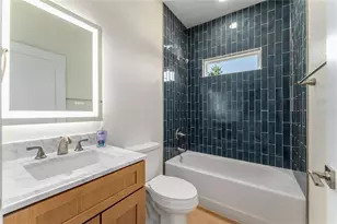 925 NE 17th Dr, Gainesville, FL 32641 - Photo 12