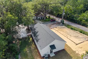 925 NE 17th Dr, Gainesville, FL 32641 - Photo 32