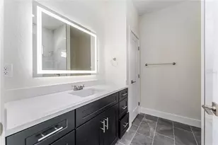 925 NE 17th Dr, Gainesville, FL 32641 - Photo 18