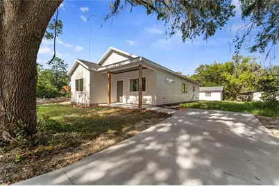 925 NE 17th Drive, Gainesville, FL 32641 - Photo 2