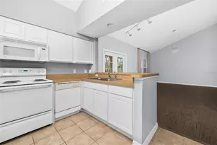4850 SW 91st Terrace, Gainesville, FL 32608 - Photo 10