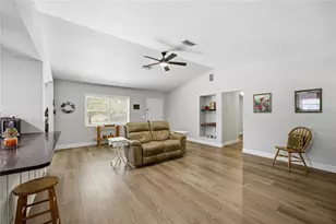 926 Woodlawn St, Starke, FL 32091 - Photo 10