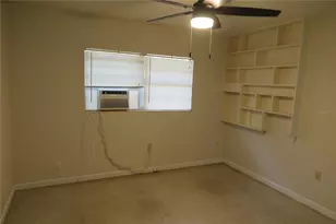 509 NW 19th Ln, Gainesville, FL 32609 - Photo 6