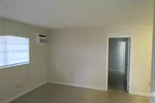 509 NW 19th Ln, Gainesville, FL 32609 - Photo 2