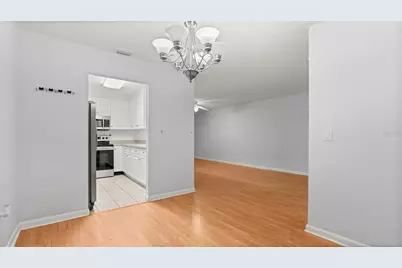 501 SW 75th Street #B5, Gainesville, FL 32607 - Photo 8