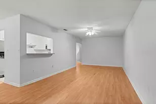 501 SW 75th St, Gainesville, FL 32607 - Photo 6