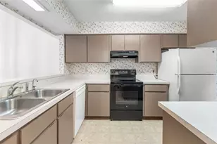 2355 NW 45th Ln, Gainesville, FL 32605 - Photo 10