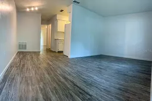 1213 NW 39th Ave, Gainesville, FL 32609 - Photo 2