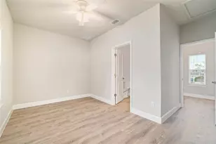 622 NW 3rd Ave, Gainesville, FL 32601 - Photo 8