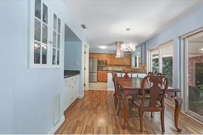 1915 NW 16th Avenue, Gainesville, FL 32605 - Photo 8