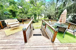 208 Ashley St, Hawthorne, FL 32640 - Photo 22