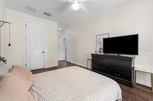 423 NE 2nd Ave, Gainesville, FL 32601 - Photo 14