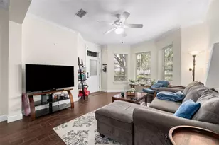423 NE 2nd Ave, Gainesville, FL 32601 - Photo 6