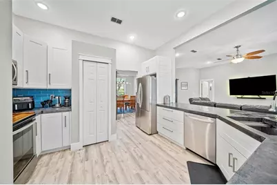53 Oakwood Road, Jacksonville Beach, FL 32250 - Photo 18