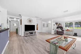 3411 NE 52nd Ave, Silver Springs, FL 34488 - Photo 6