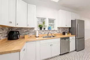 1254 SW 9th Rd, Gainesville, FL 32601 - Photo 10