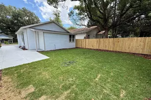 614 NW 4th St, Gainesville, FL 32601 - Photo 16