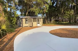 407 NE 19th Dr, Gainesville, FL 32641 - Photo 2