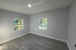 407 NE 19th Dr, Gainesville, FL 32641 - Photo 10