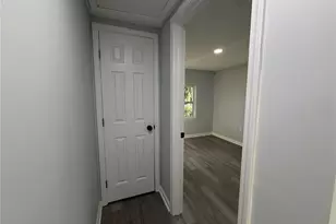 407 NE 19th Dr, Gainesville, FL 32641 - Photo 8