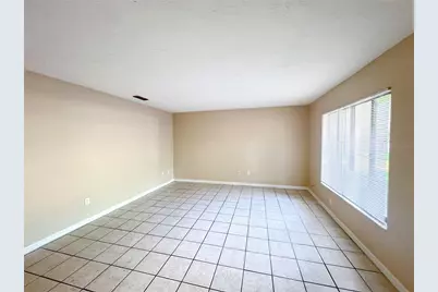 703 SW 69th Terrace #B, Gainesville, FL 32607 - Photo 4