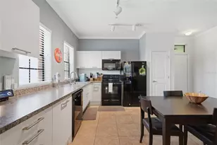 20 SW 6th St, Gainesville, FL 32601 - Photo 10