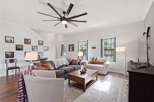 20 SW 6th St, Gainesville, FL 32601 - Photo 16