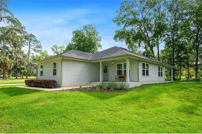 601 SE 4th Avenue, Melrose, FL 32666 - Photo 1