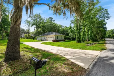 601 SE 4th Avenue, Melrose, FL 32666 - Photo 6